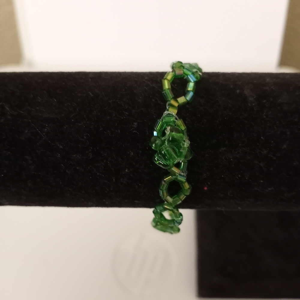 🤑2/10 NWT Beaded bracelet.